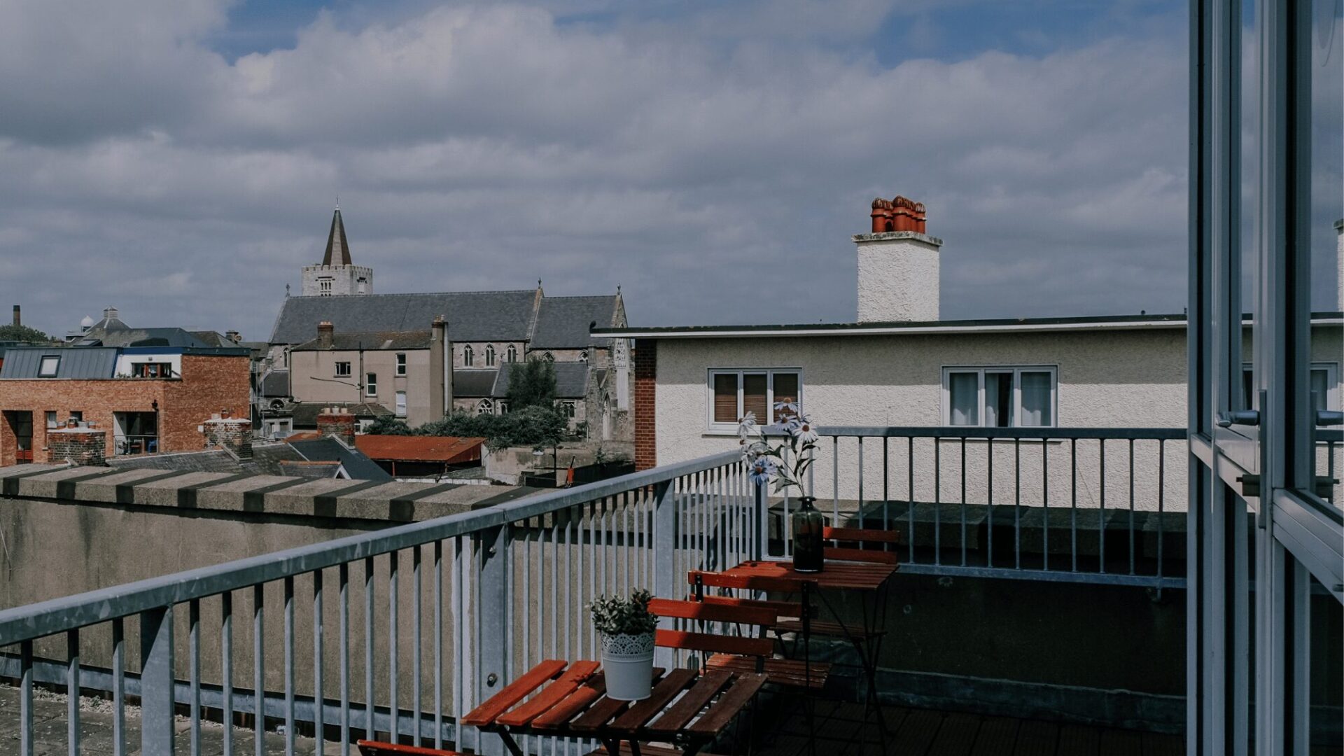Balcony at Garden Lane Backpackers 3