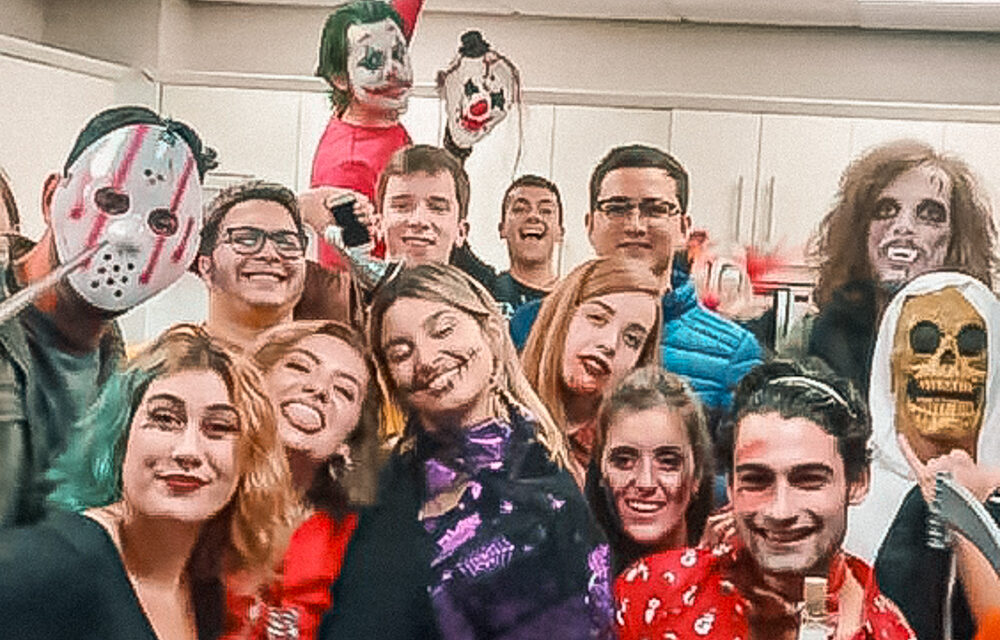 Halloween in Garden Lane Backpackers Guests 3